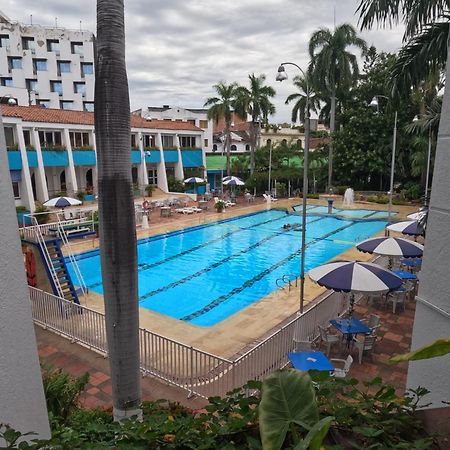 Hotel Bachue Girardot Extérieur photo