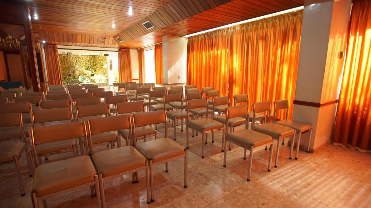 Hotel Bachue Girardot Extérieur photo
