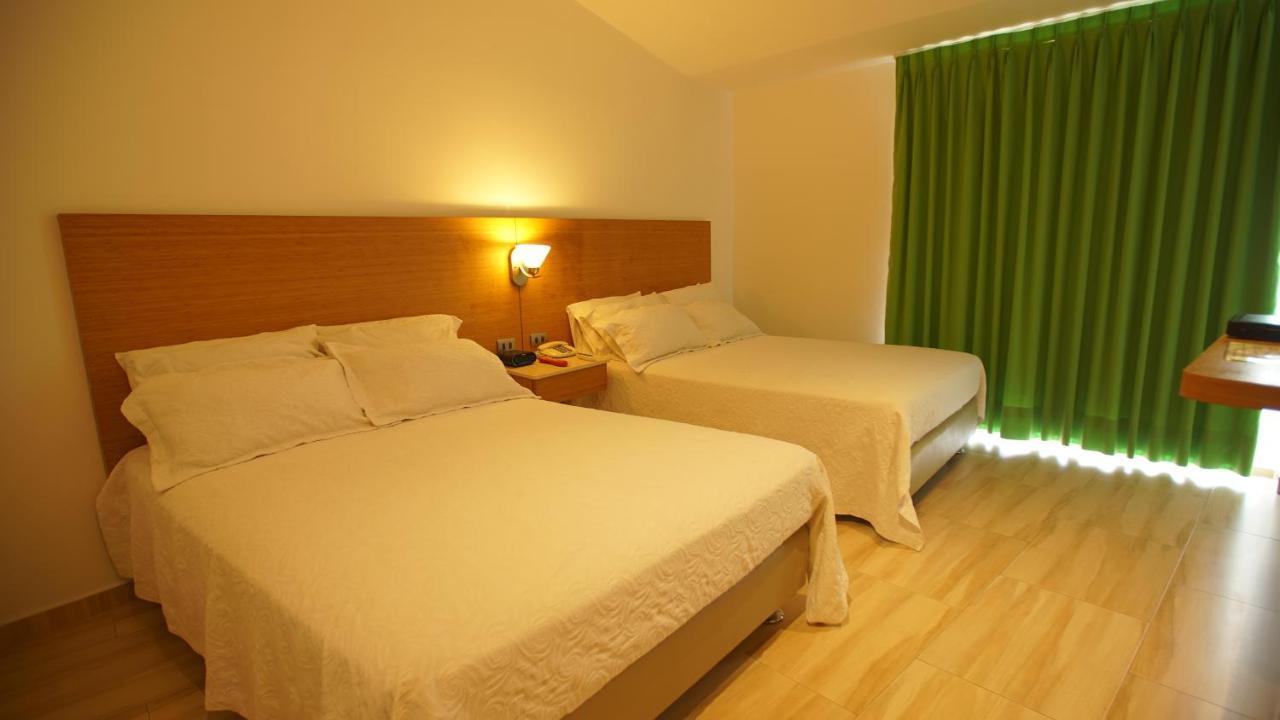 Hotel Bachue Girardot Extérieur photo