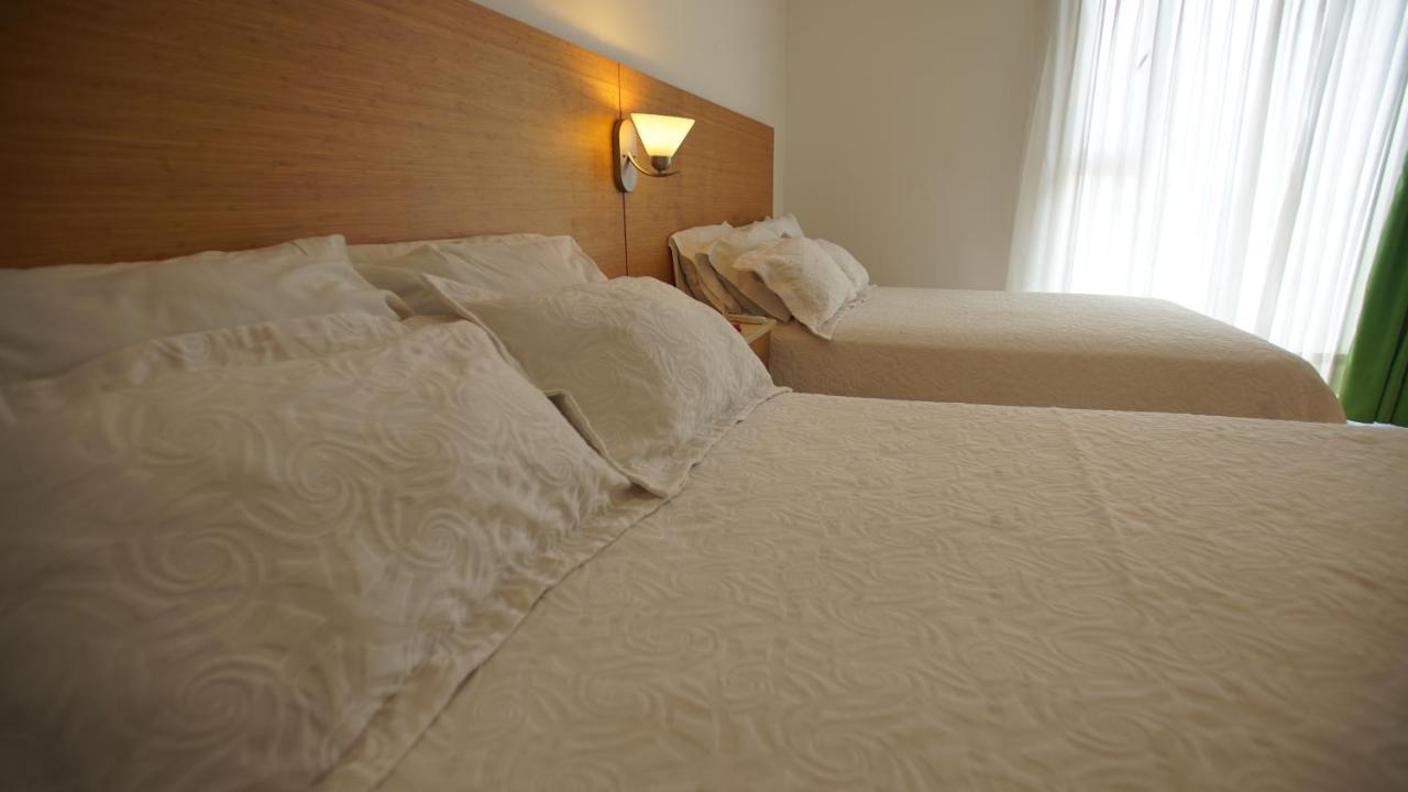 Hotel Bachue Girardot Extérieur photo