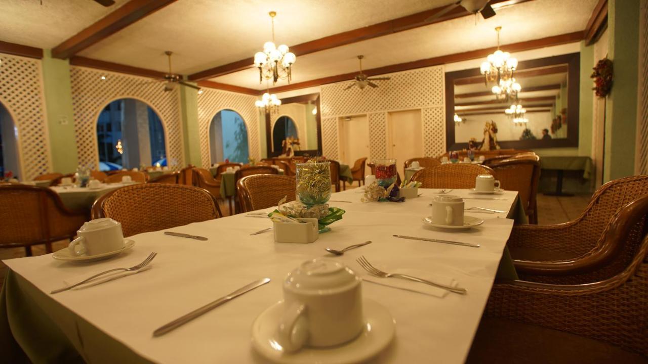 Hotel Bachue Girardot Extérieur photo